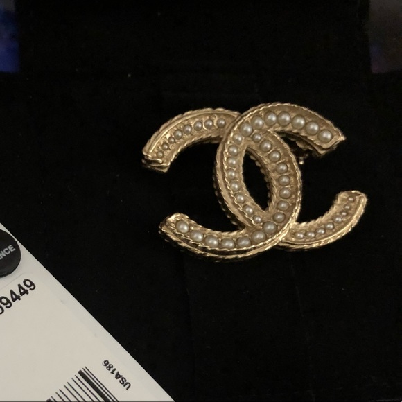 Chanel Brooch - 14B - 2014 Collection - Authentic - Picture 5 of 6